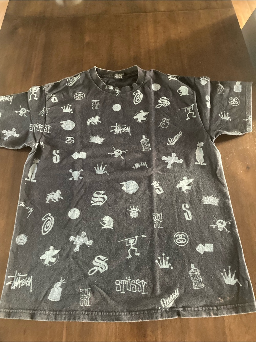 VTG Stussy Black AOP Tee Y2K Streetwear distressed